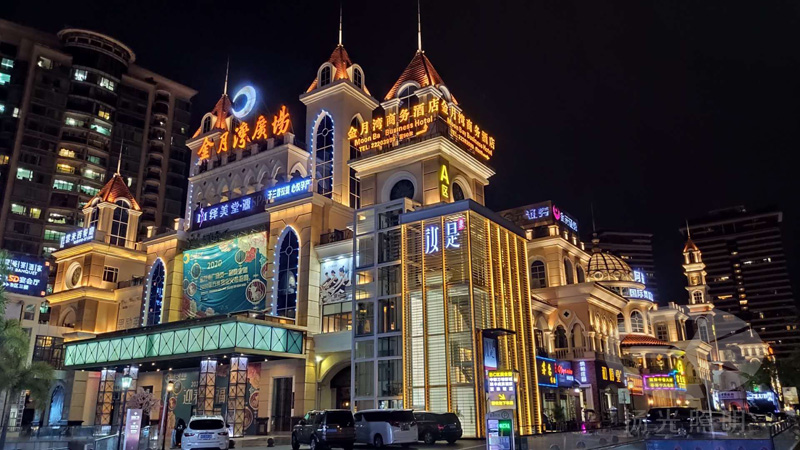 金月灣廣場夜景實(shí)拍圖