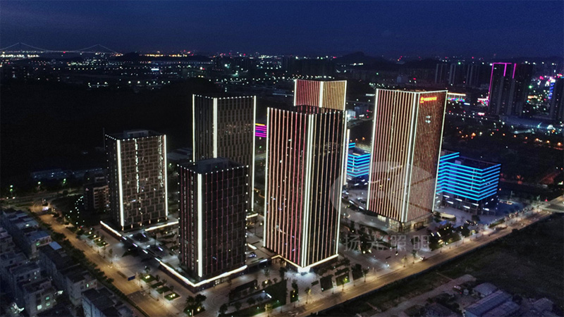 寫(xiě)字樓泛光照明實(shí)拍圖